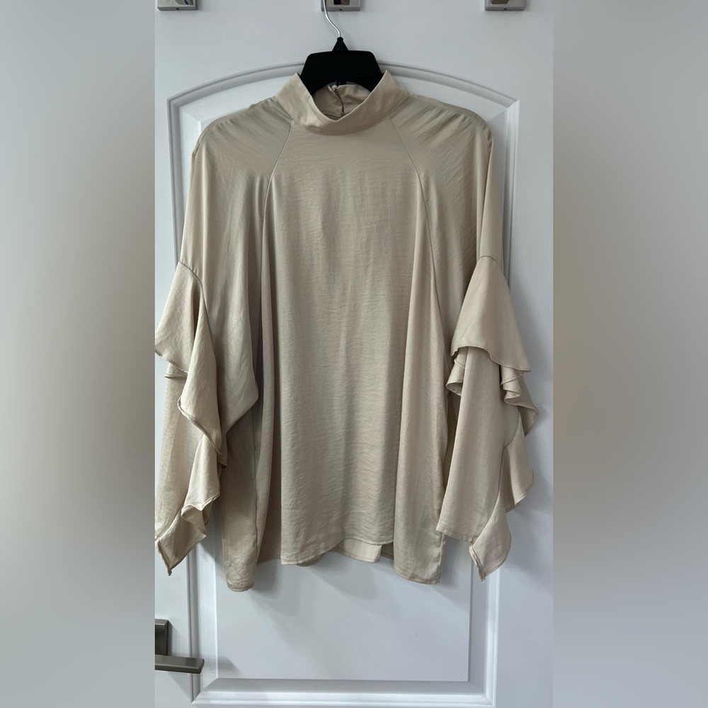 H&M Beige Ruffle Sleeve Blouse